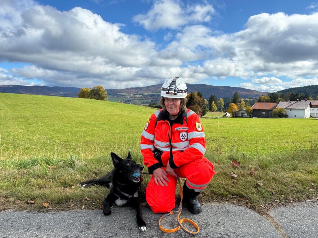 Monika Borchert mit Merlin